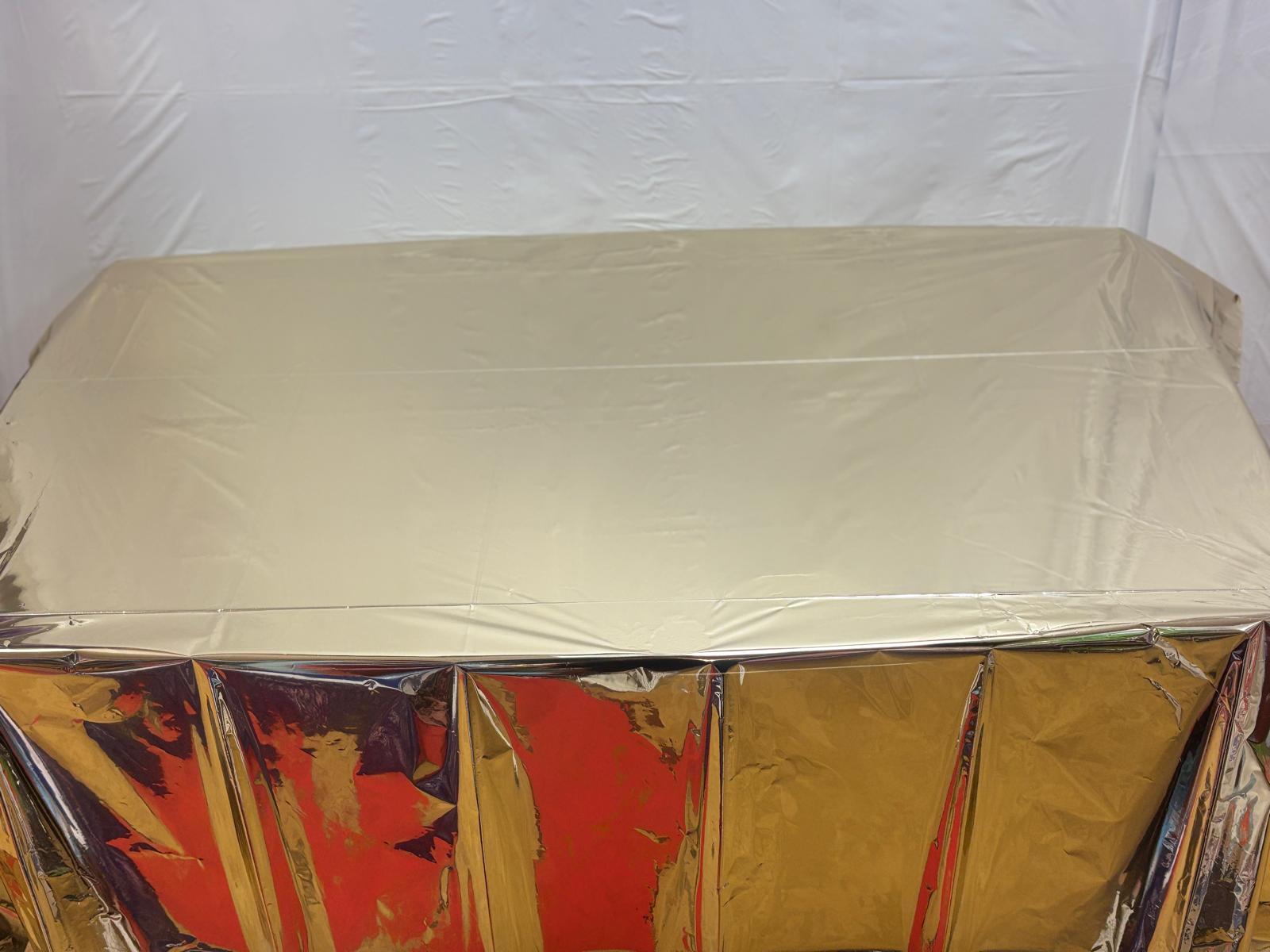 Foil Gold Plastic Tablecloth, 9ft x 4.5ft - Image 3