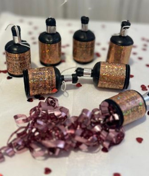 Glitz Rose Gold Party Poppers, Pack of 20 - Image 3